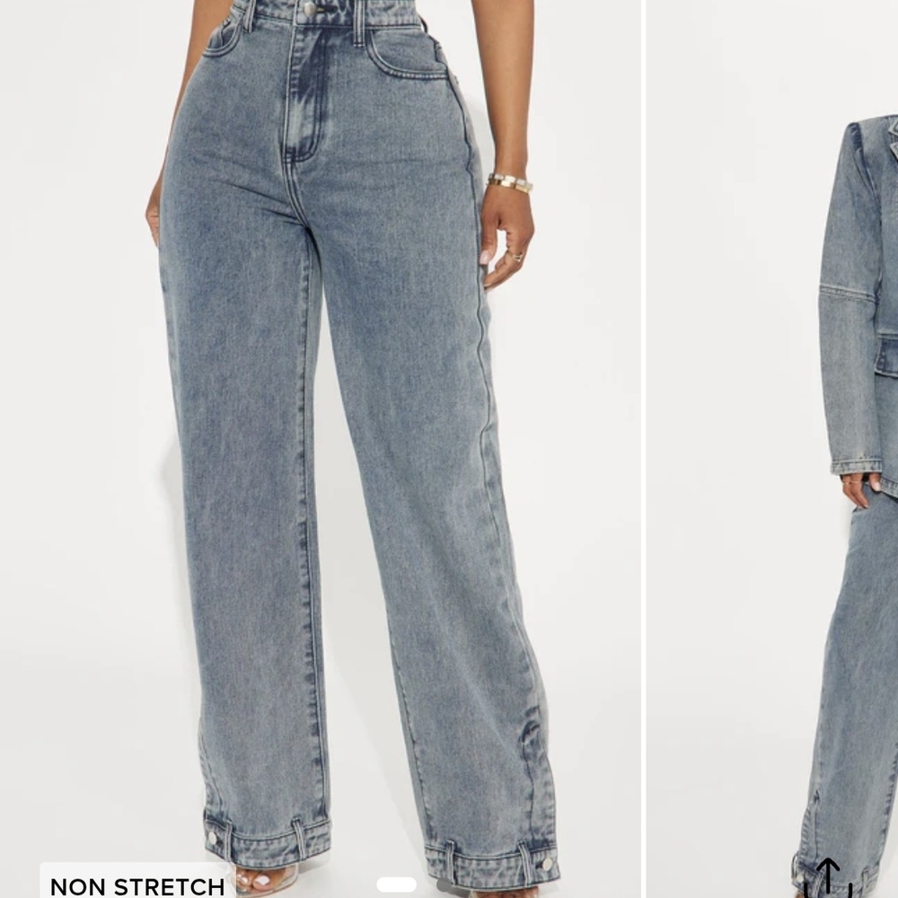 High-Waist Wide-Leg Women’s Jeans - Light Wash Blue